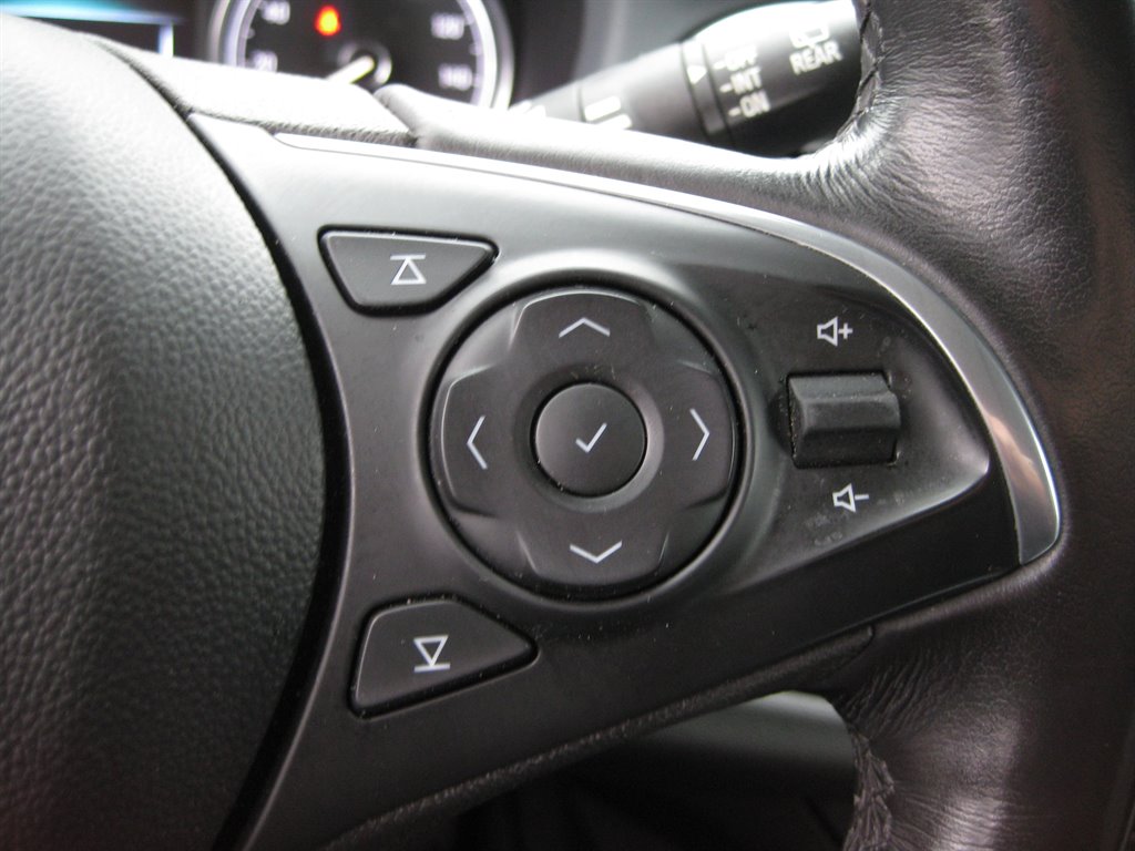 2019 Buick Enclave Essence With Navigat photo