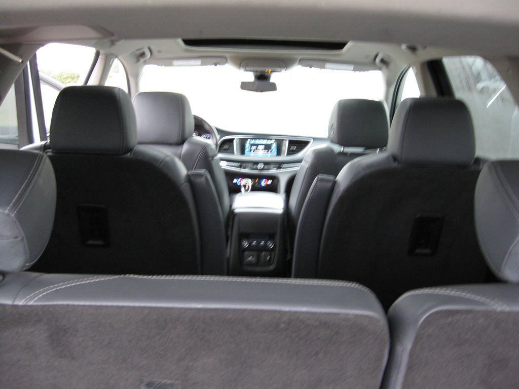2019 Buick Enclave Essence With Navigat photo