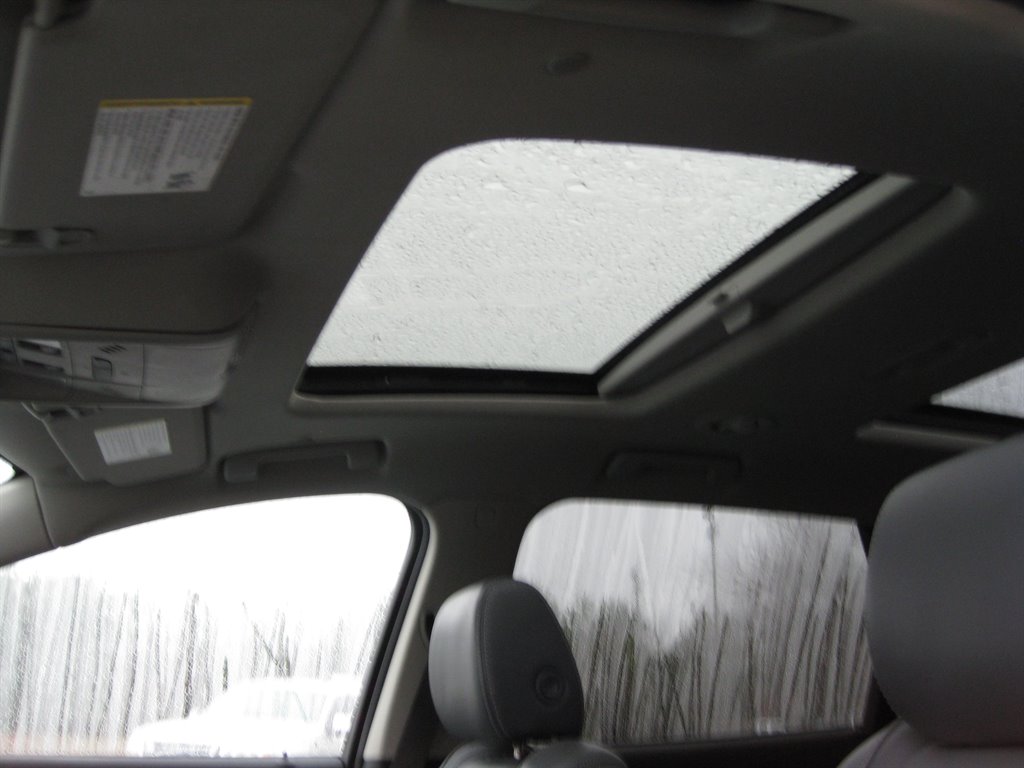 2019 Buick Enclave Essence With Navigat photo