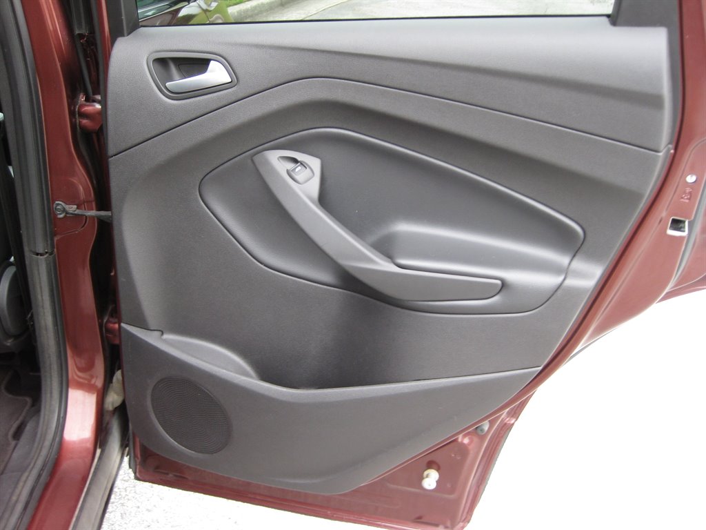 2018 Ford Escape SEL photo
