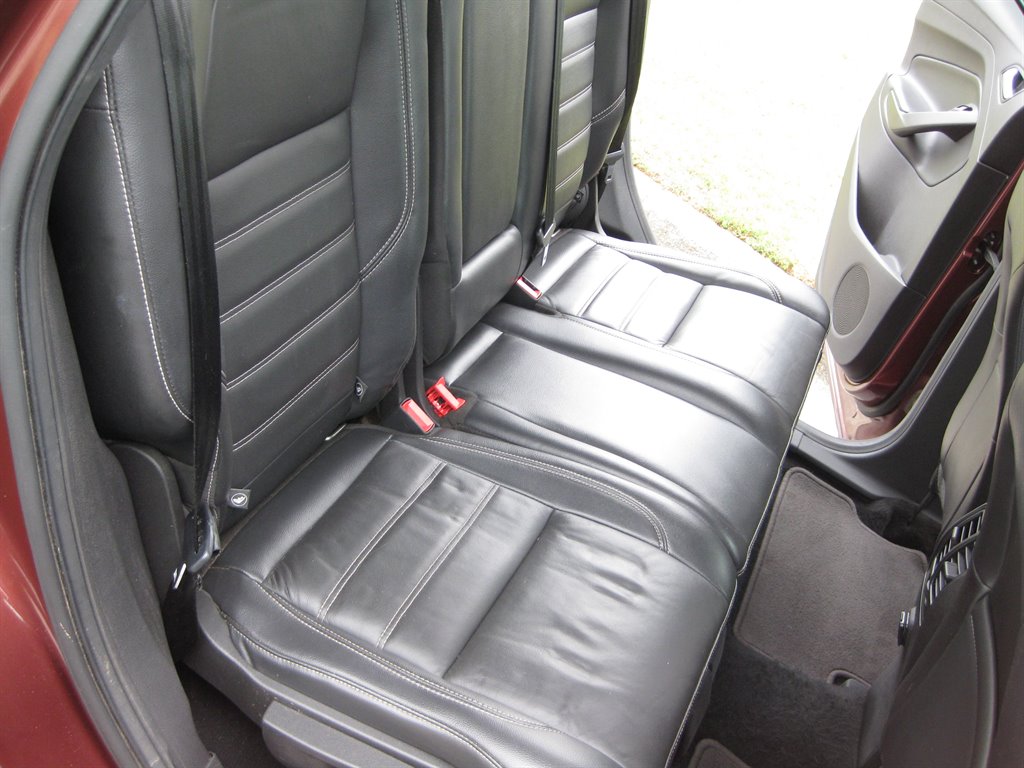 2018 Ford Escape SEL photo