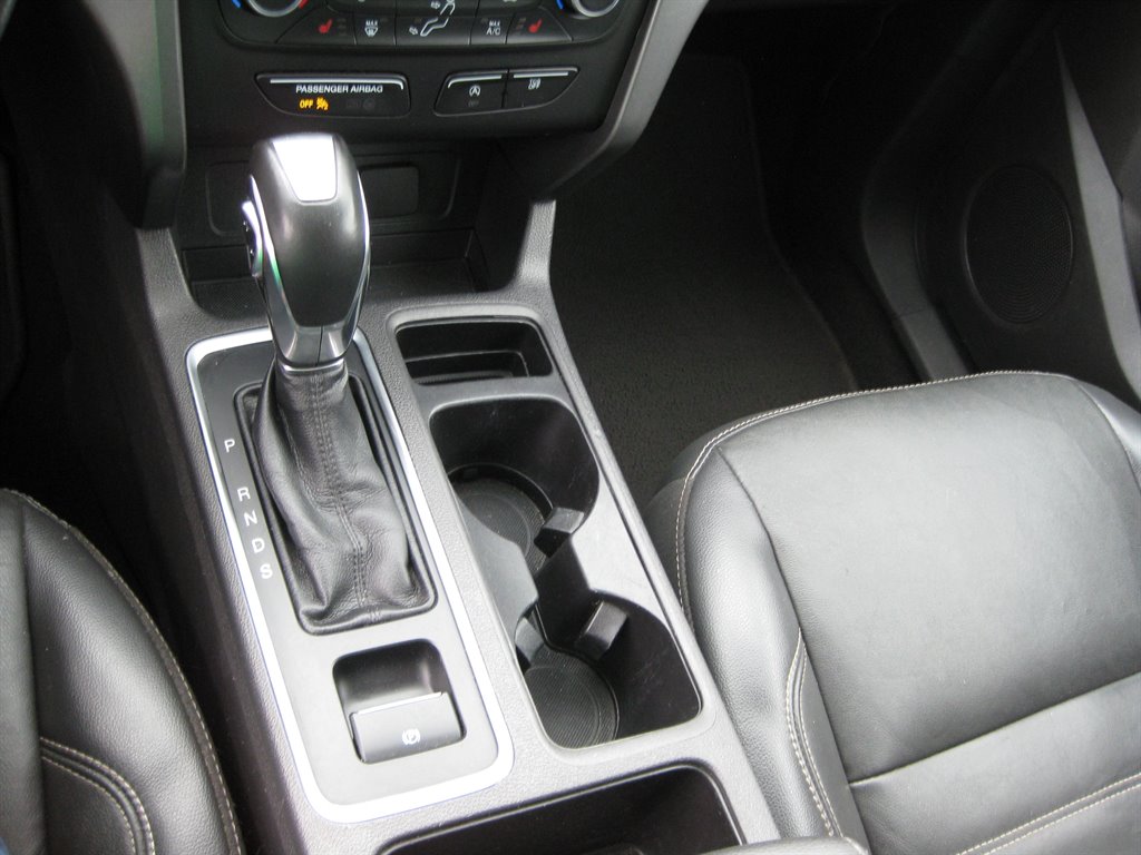2018 Ford Escape SEL photo