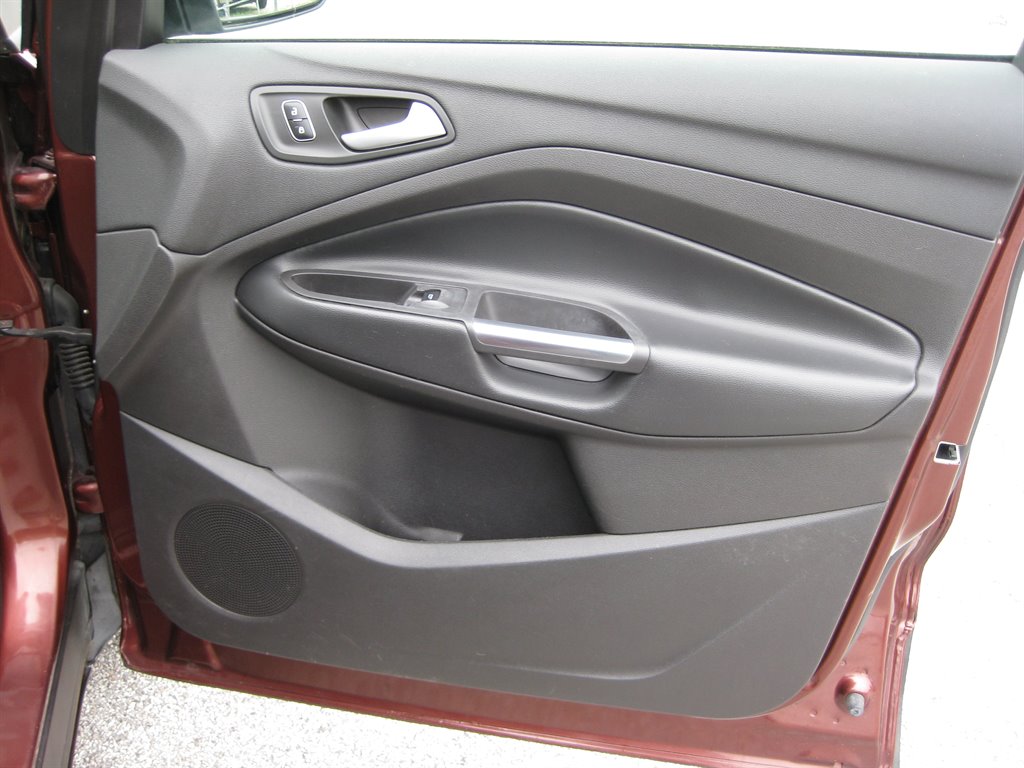 2018 Ford Escape SEL photo