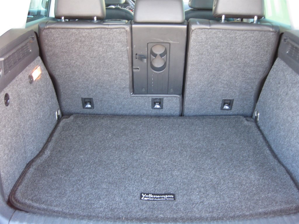 2017 Volkswagen Tiguan Sport With Navigatio photo