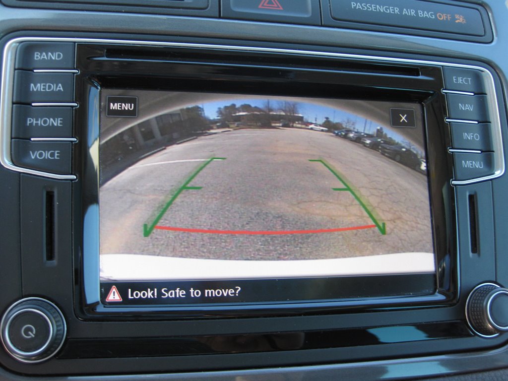 2017 Volkswagen Tiguan Sport With Navigatio photo