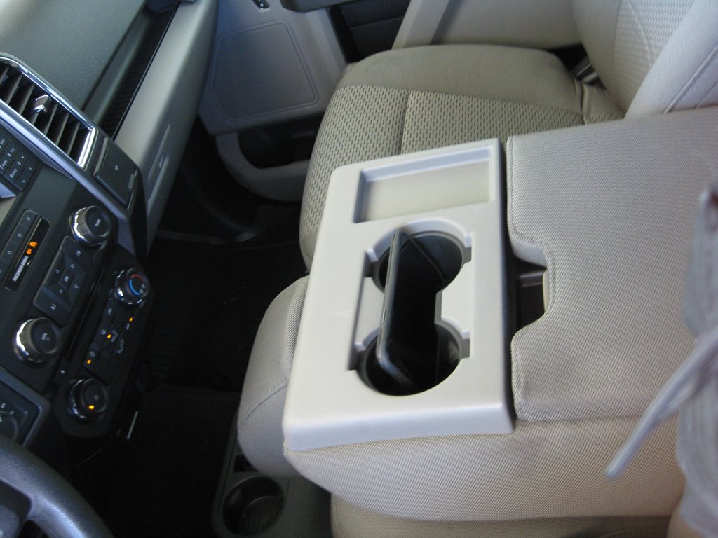 2016 Ford F150 XLT photo