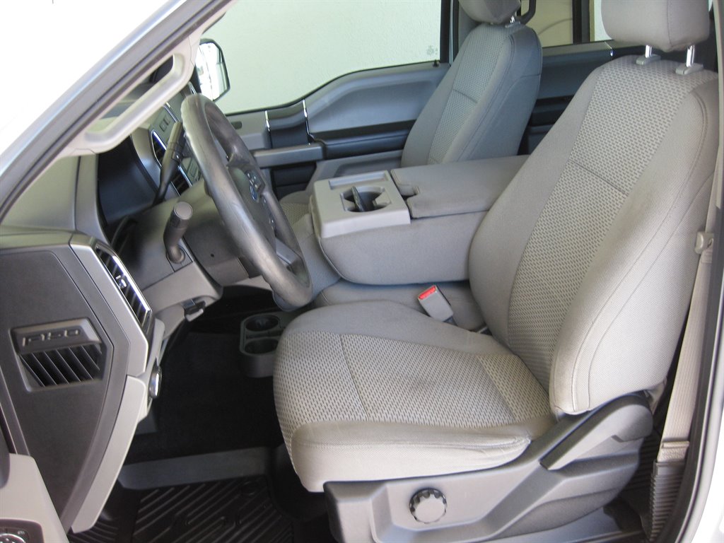 2016 Ford F150 XLT photo