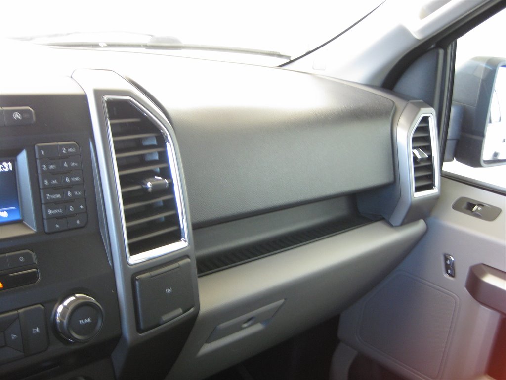 2016 Ford F150 XLT photo