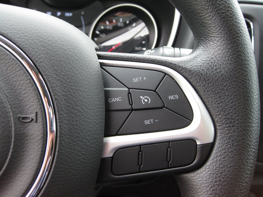 2019 Jeep Compass Sport photo