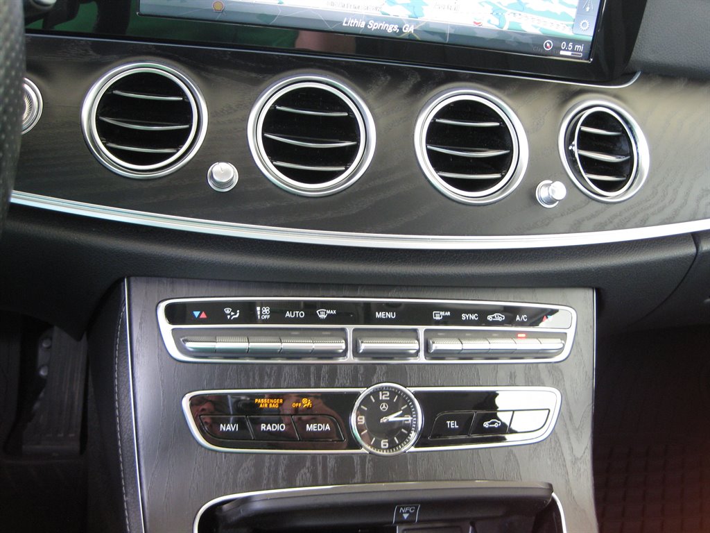 2018 Mercedes-Benz E-Class E300 With Sunroof AN photo