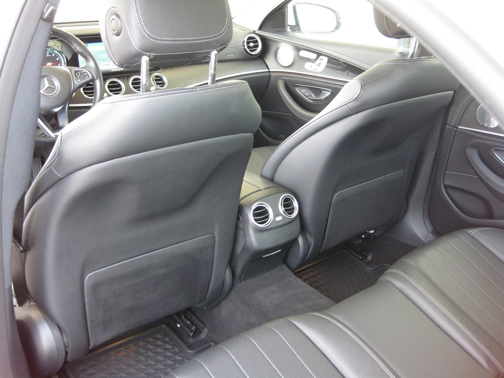 2018 Mercedes-Benz E-Class E300 With Sunroof AN photo