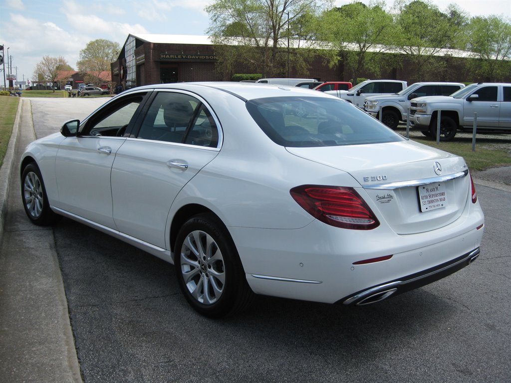 2018 Mercedes-Benz E-Class E300 With Sunroof AN photo