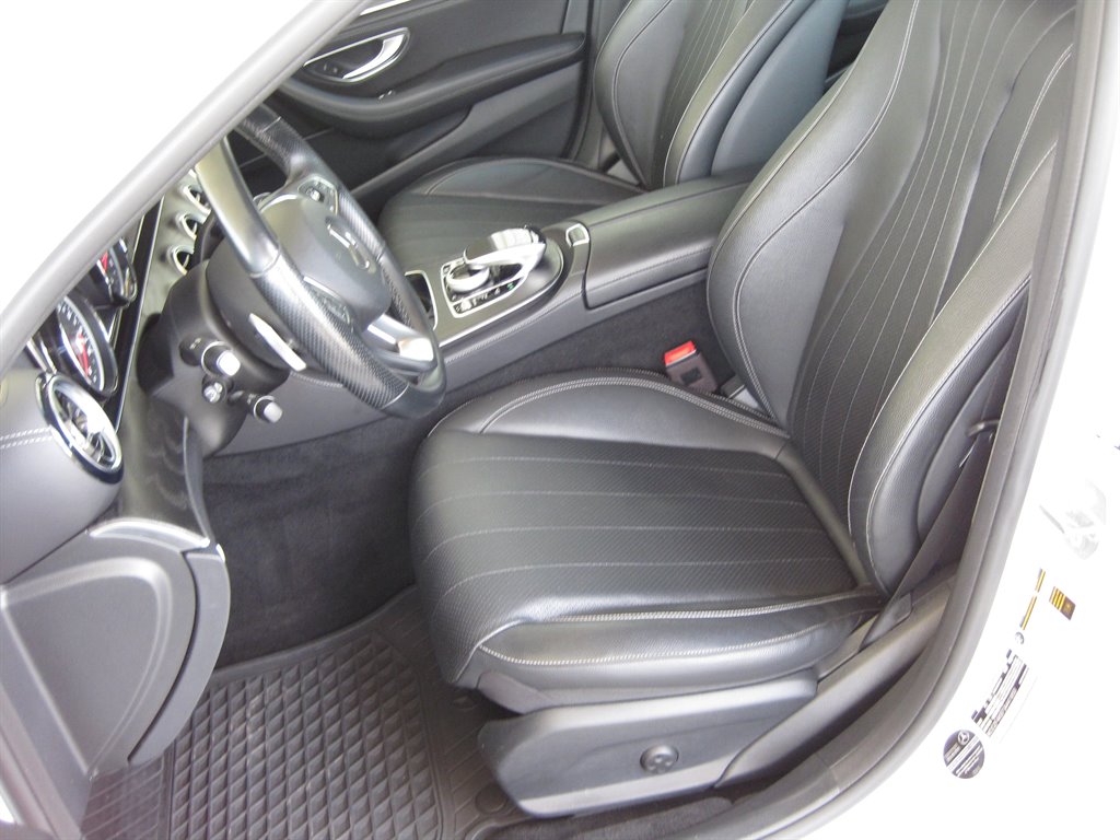 2018 Mercedes-Benz E-Class E300 With Sunroof AN photo