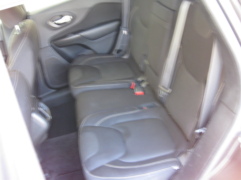 2016 Jeep Cherokee Latitude photo