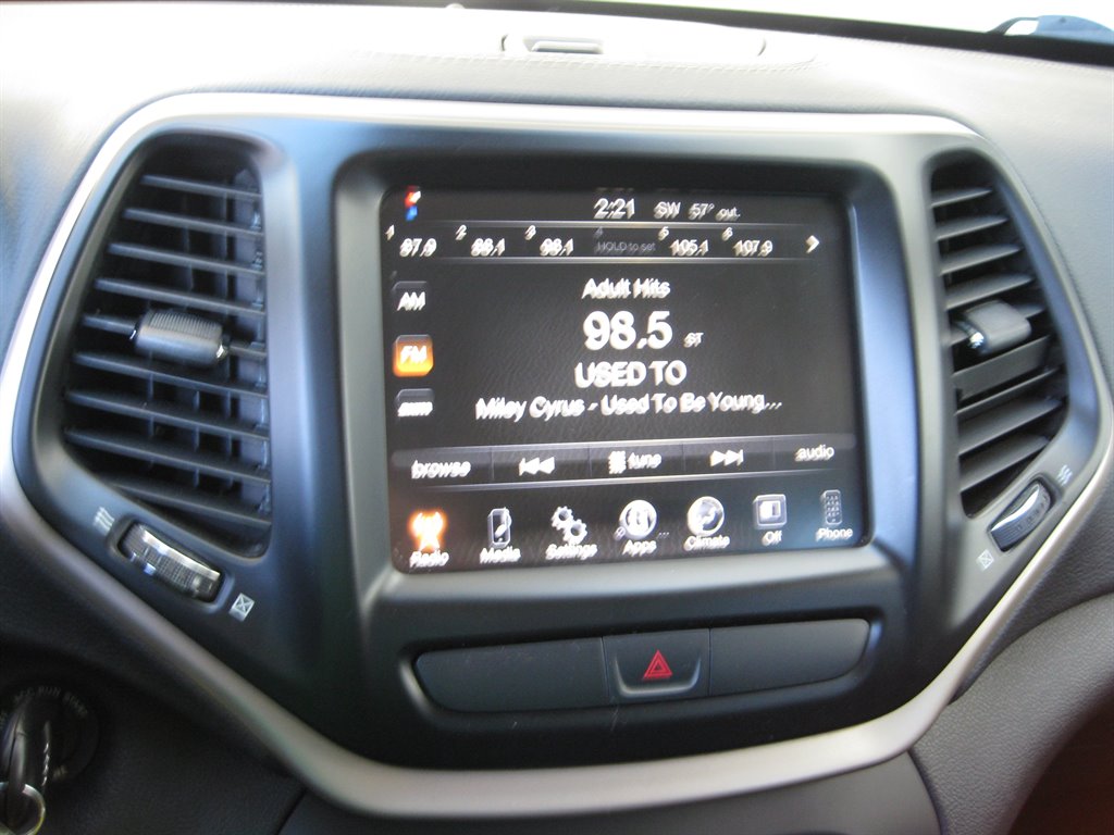 2016 Jeep Cherokee Latitude photo