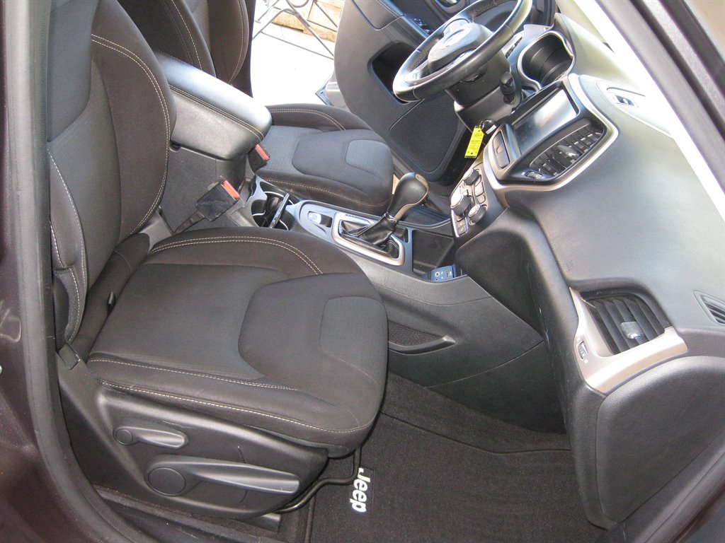 2016 Jeep Cherokee Latitude photo