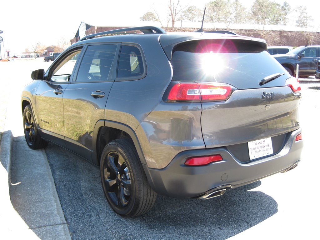 2016 Jeep Cherokee Latitude photo