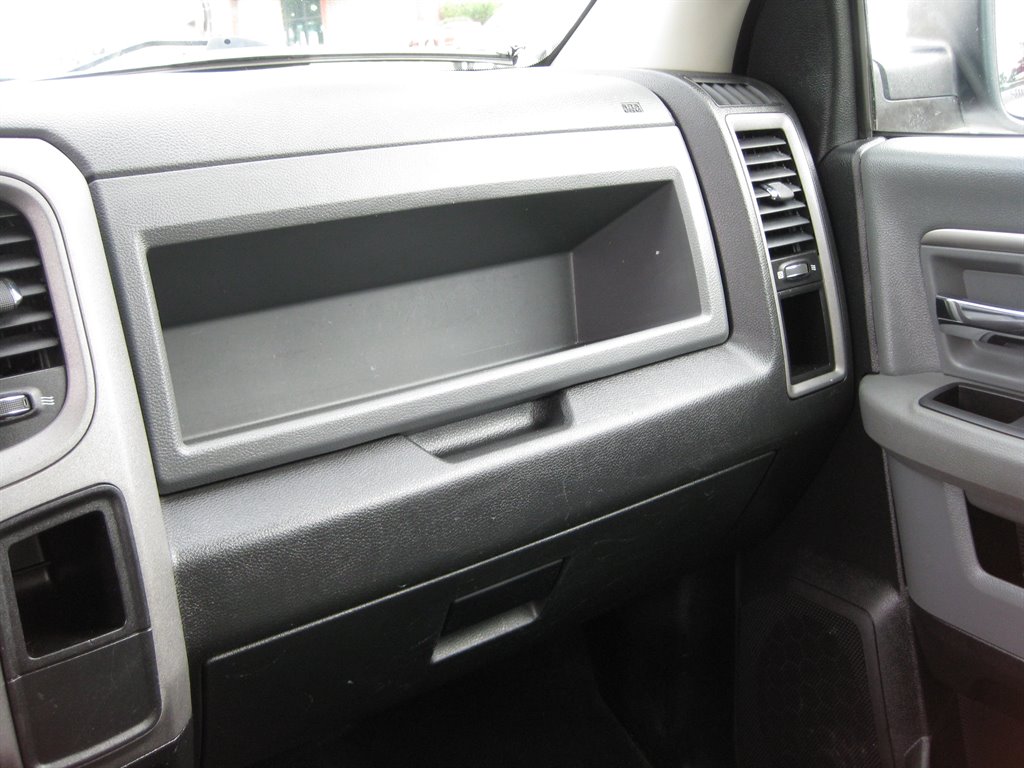 2016 RAM 1500 Tradesman-Hemi-Long  photo