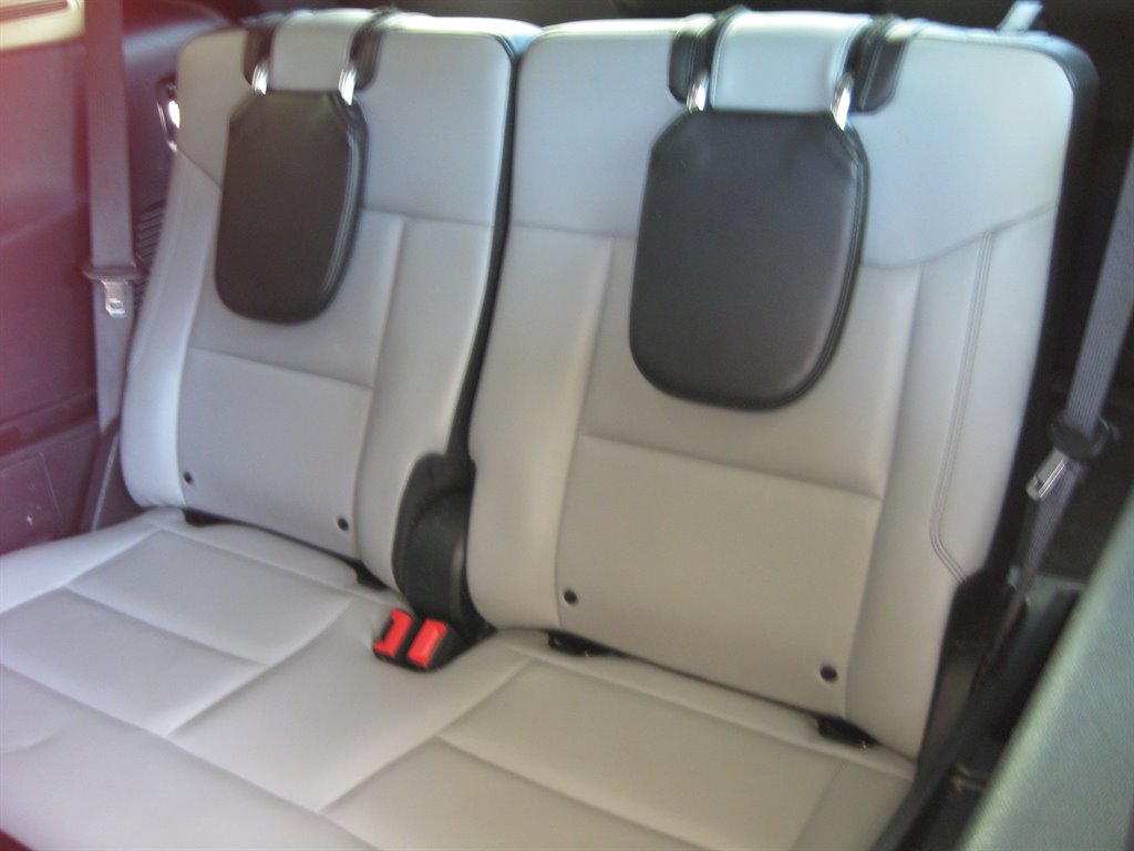 2021 Ford Explorer XLT-202a With Sport  photo