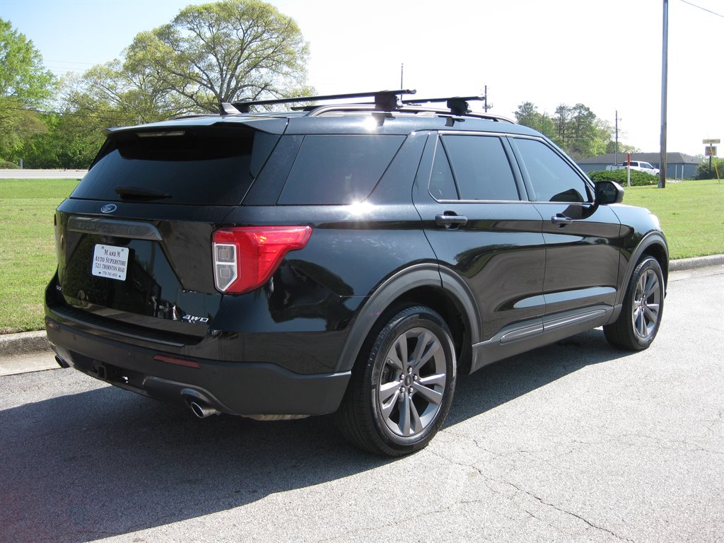 2021 Ford Explorer XLT-202a With Sport  photo