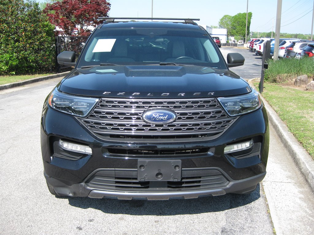 2021 Ford Explorer XLT-202a With Sport  photo