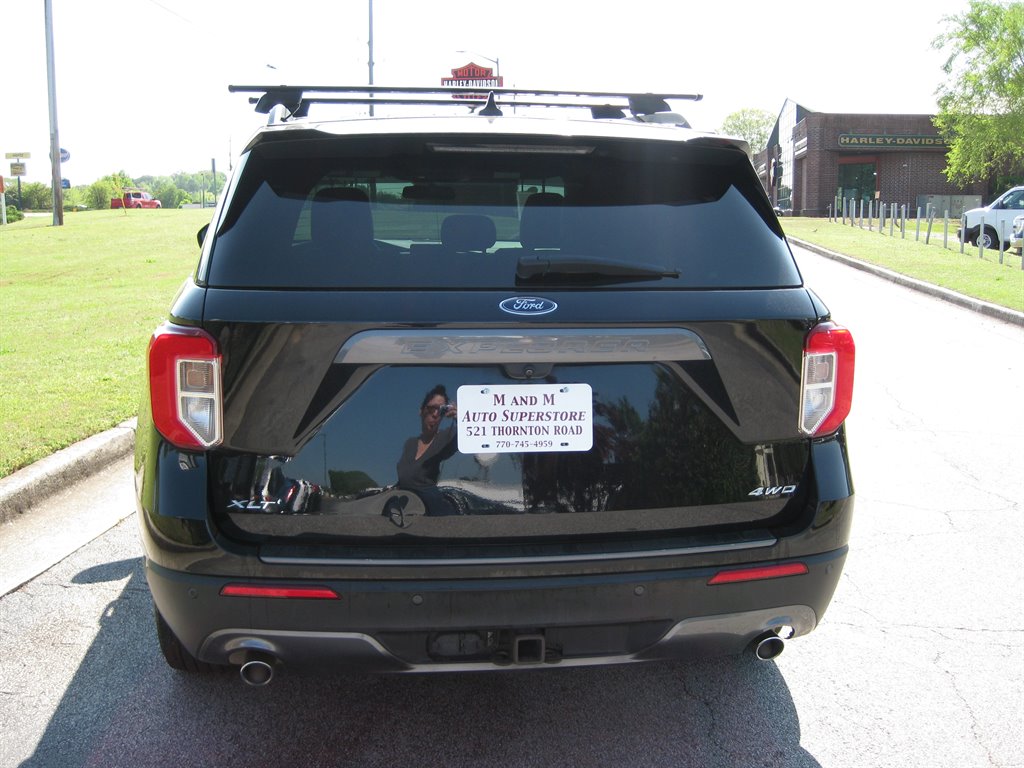 2021 Ford Explorer XLT-202a With Sport  photo