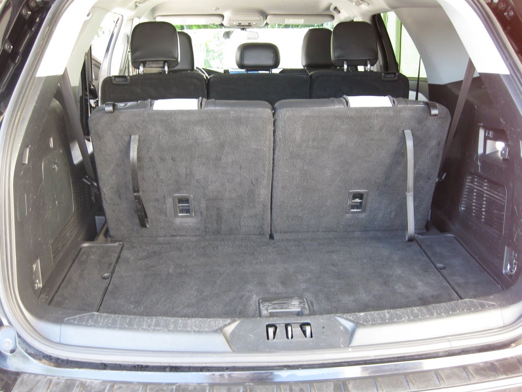 2021 Ford Explorer XLT-202a With Sport  photo