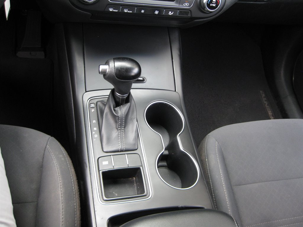 2019 Kia Sorento LX photo