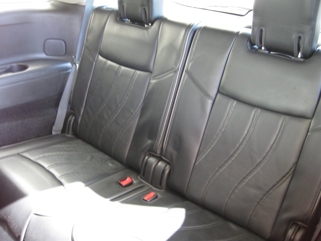 2013 Infiniti JX35 photo