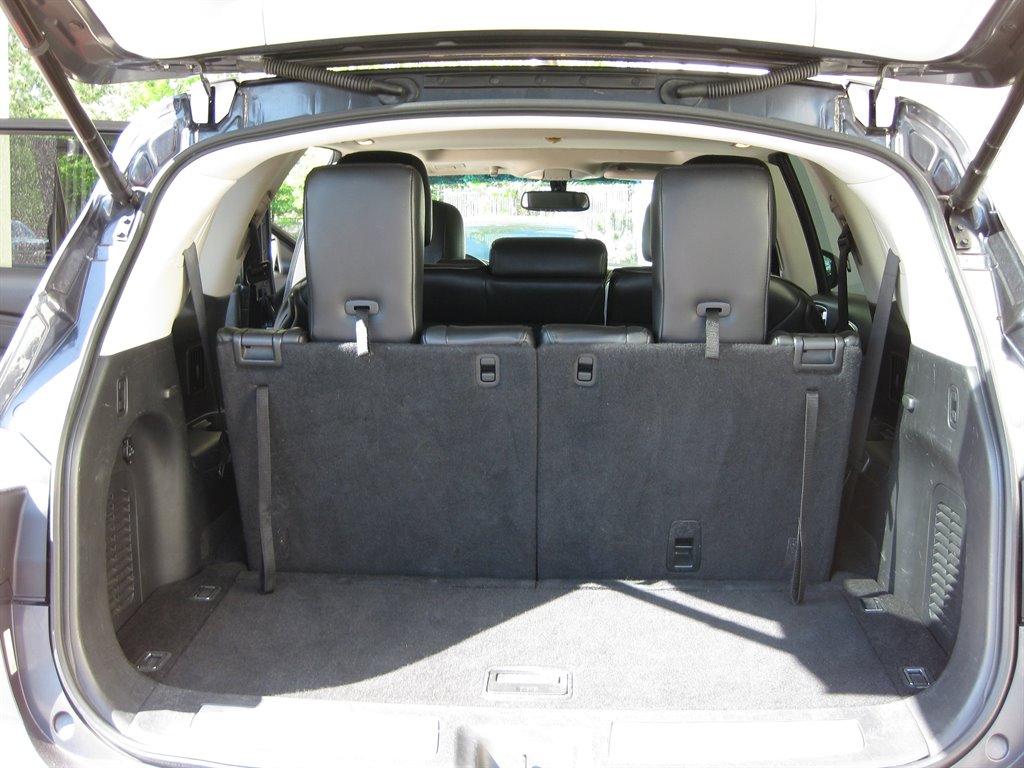 2013 Infiniti JX35 photo