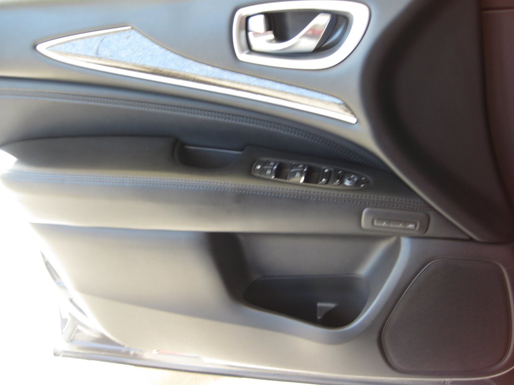 2013 Infiniti JX35 photo