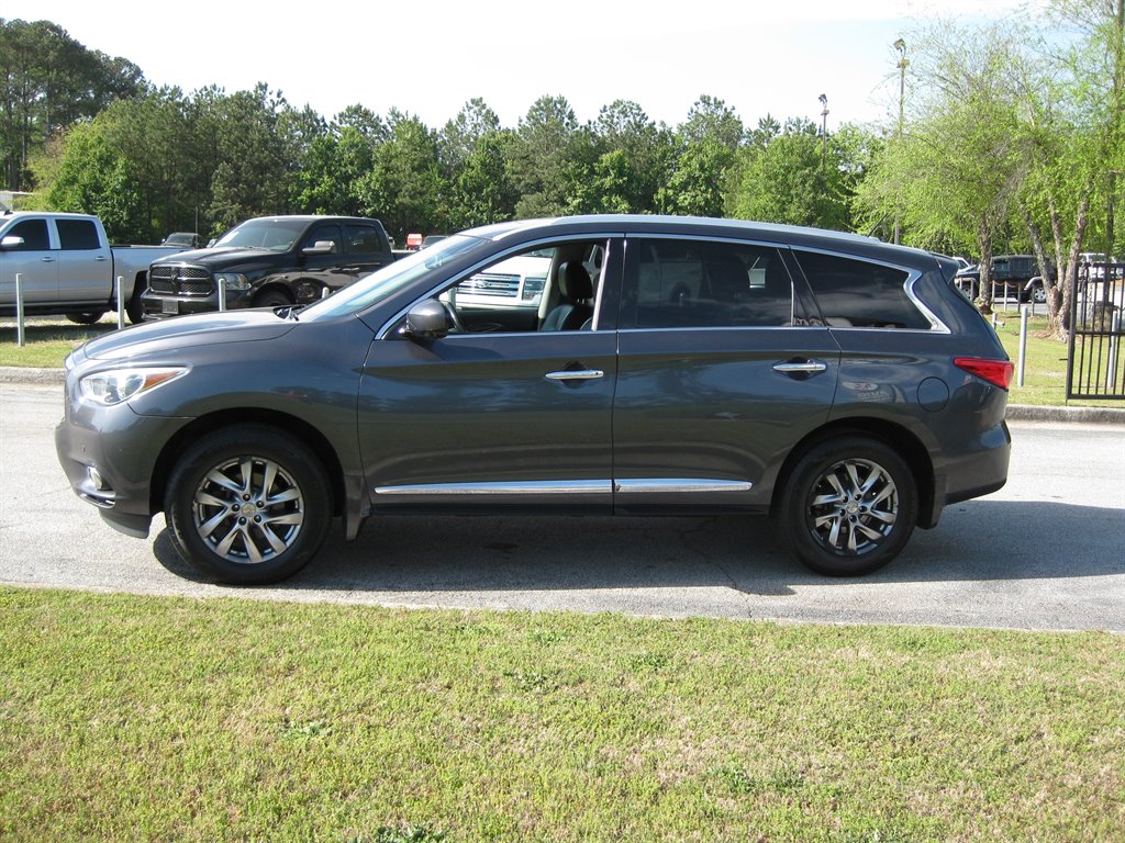 2013 Infiniti JX35 photo