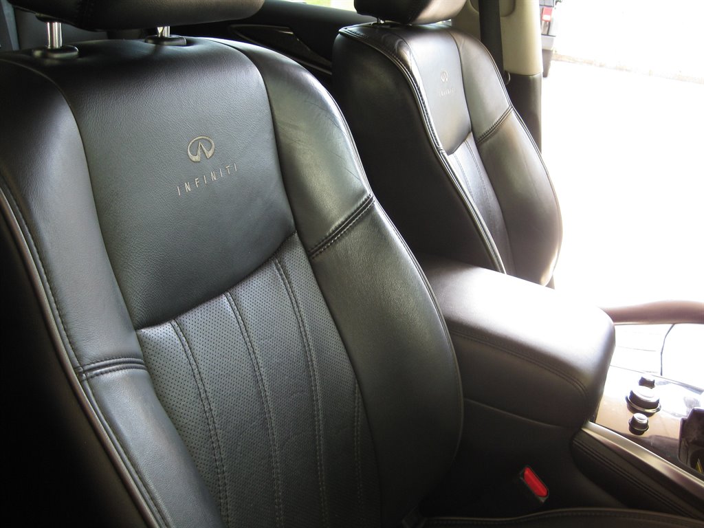 2013 Infiniti JX35 photo