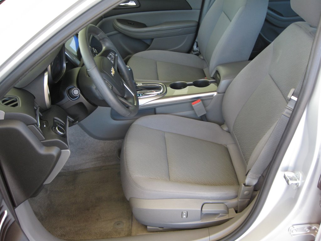 2013 Chevrolet Malibu LS photo