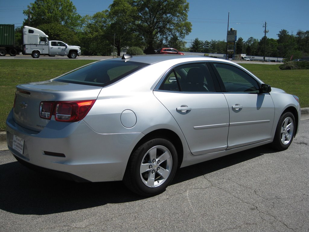 2013 Chevrolet Malibu LS photo