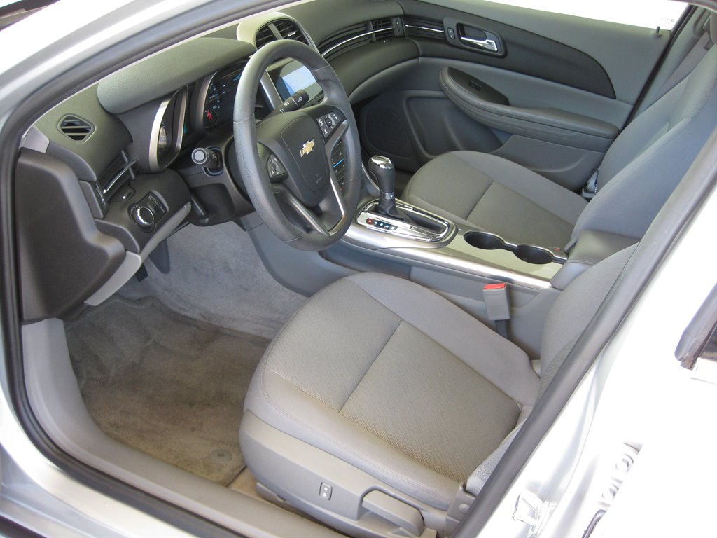 2013 Chevrolet Malibu LS photo