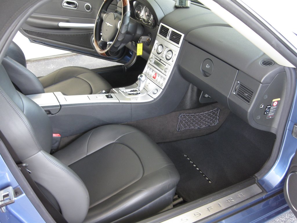 2005 Chrysler Crossfire Limited photo