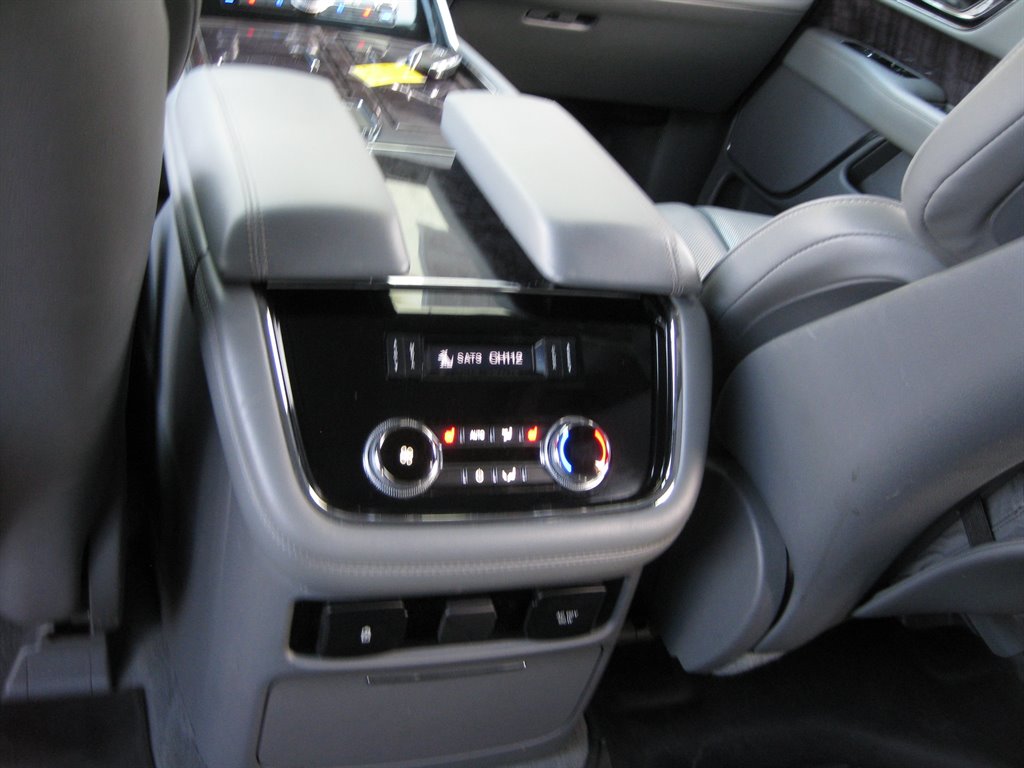 2019 Lincoln Navigator Select With Pano SUN photo