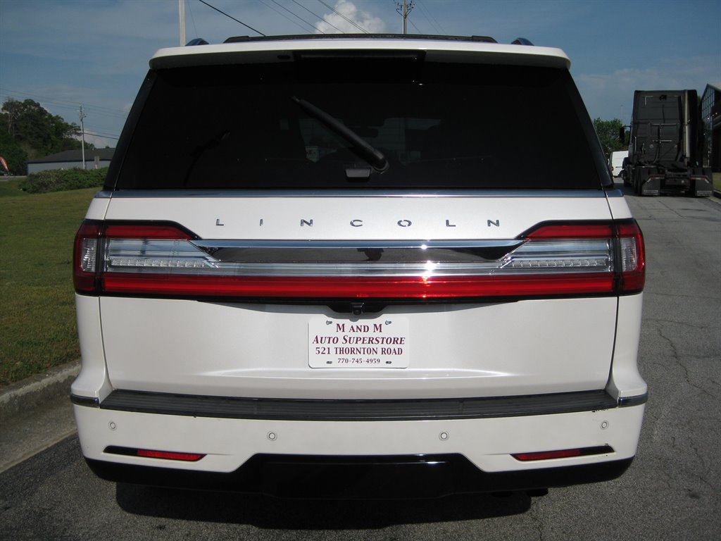 2019 Lincoln Navigator Select With Pano SUN photo