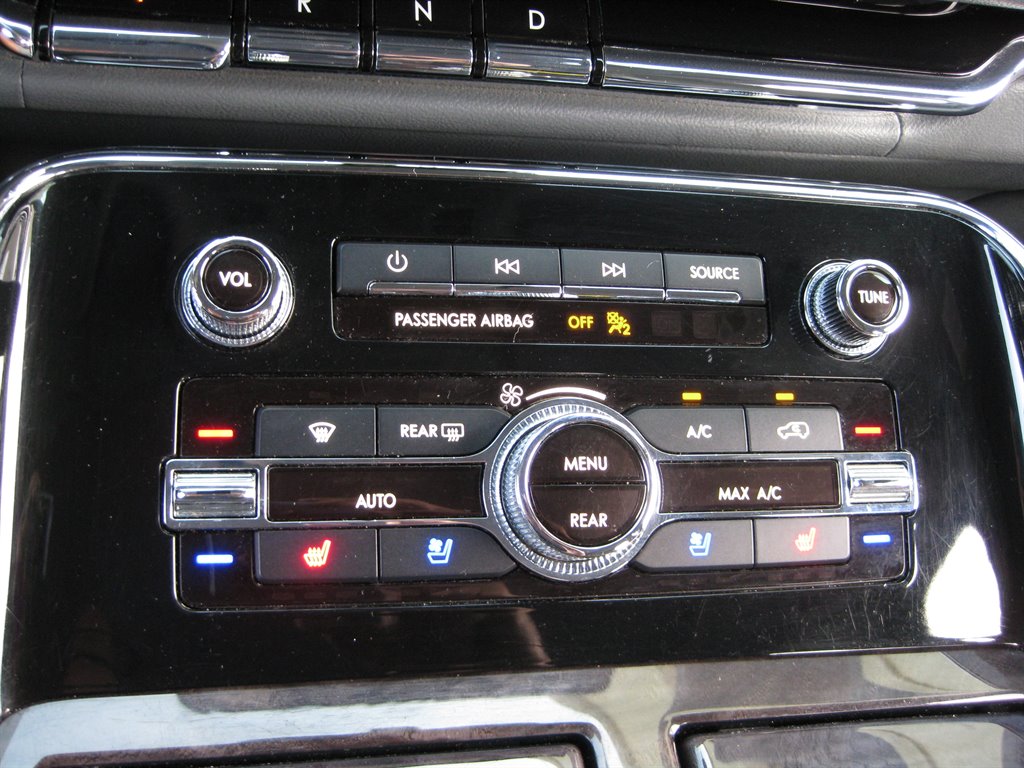 2019 Lincoln Navigator Select With Pano SUN photo
