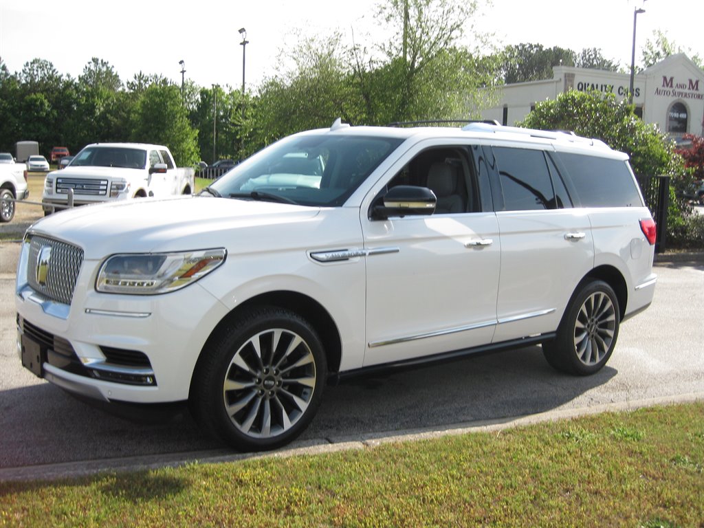 2019 Lincoln Navigator Select With Pano SUN photo