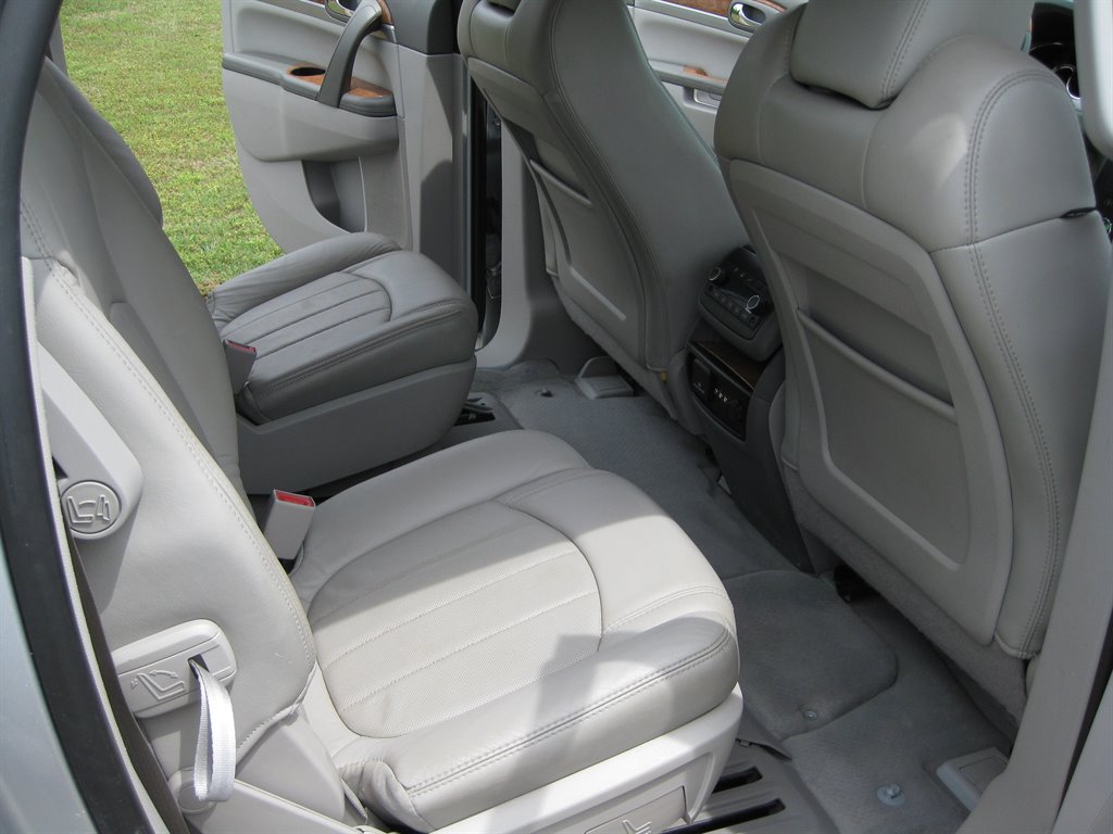 2012 Buick Enclave Leather photo