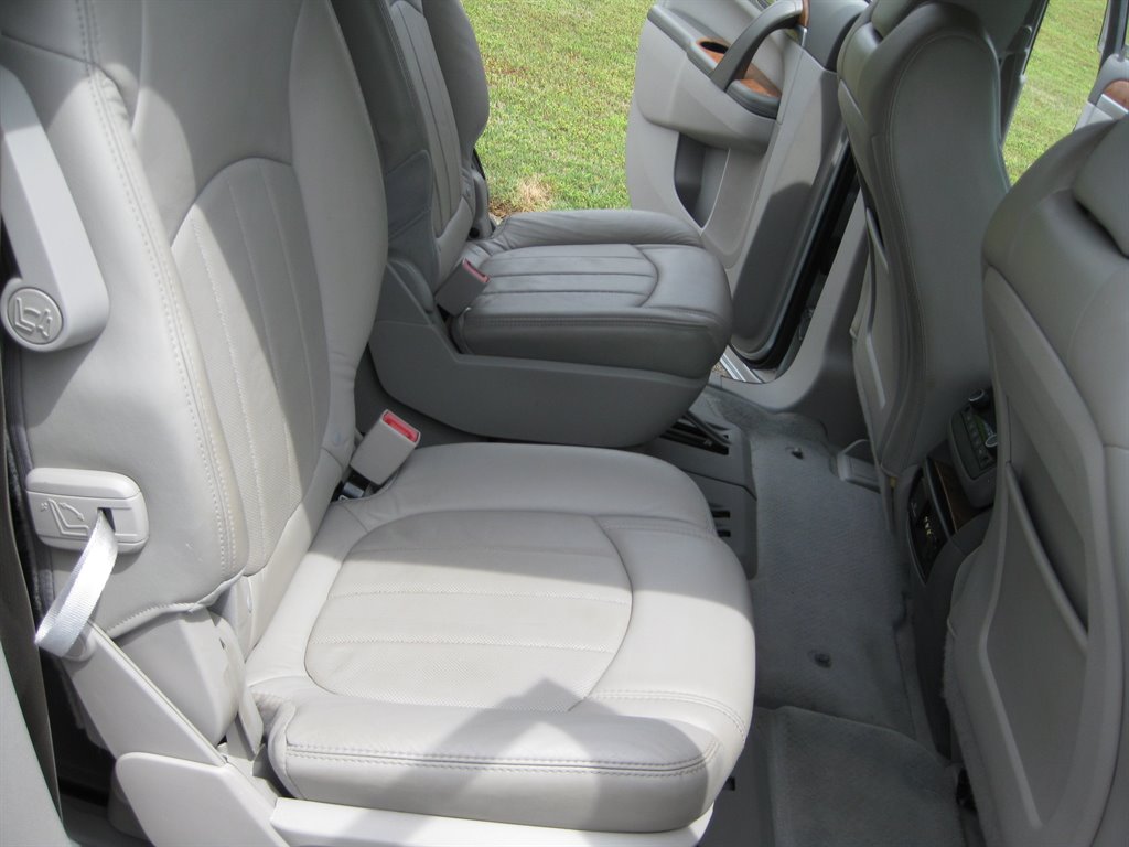 2012 Buick Enclave Leather photo