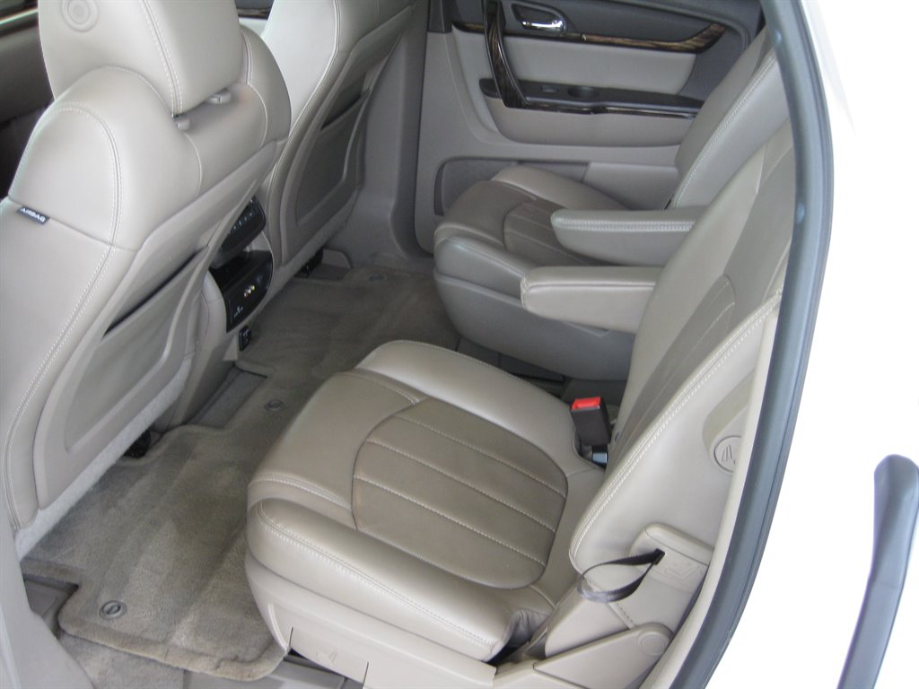 2016 GMC Acadia Denalit With Navigat photo