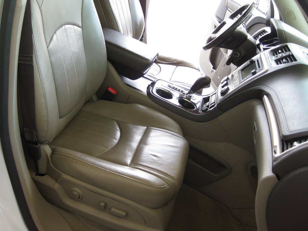 2016 GMC Acadia Denalit With Navigat photo
