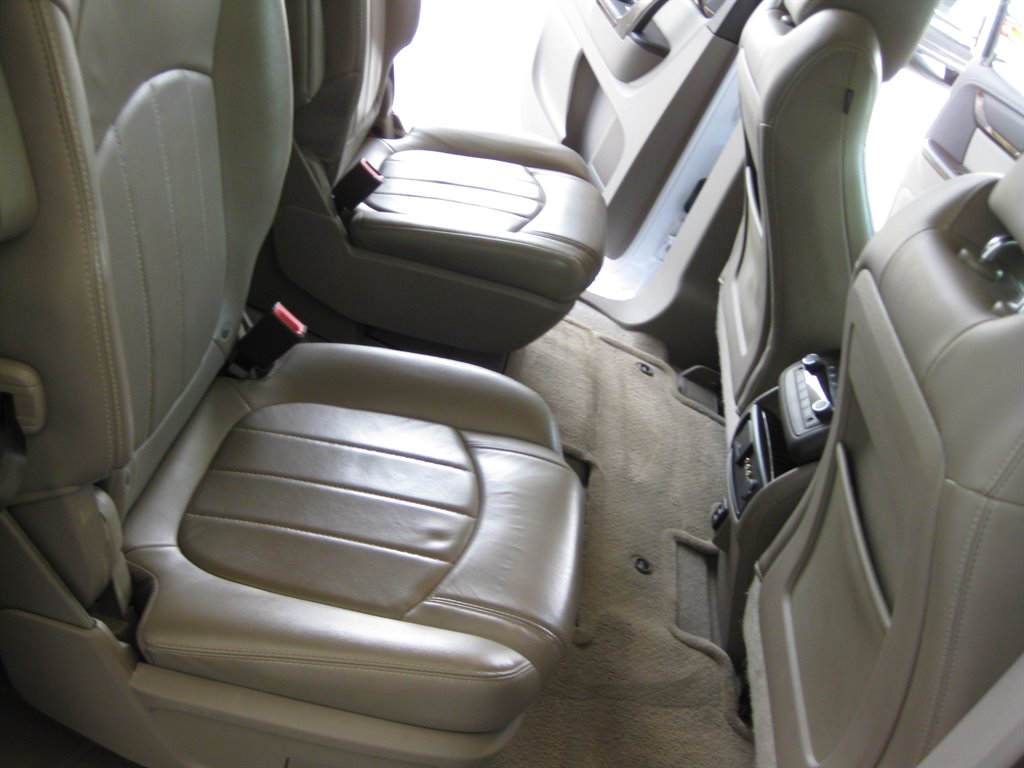 2016 GMC Acadia Denalit With Navigat photo