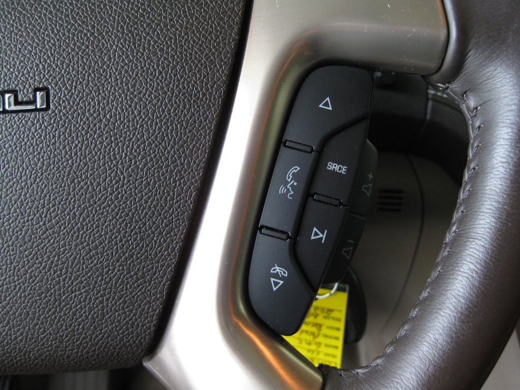 2016 GMC Acadia Denalit With Navigat photo
