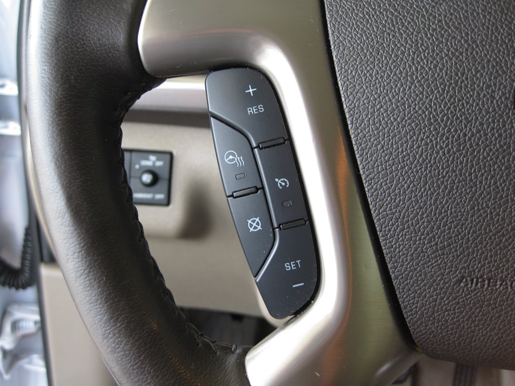 2016 GMC Acadia Denalit With Navigat photo
