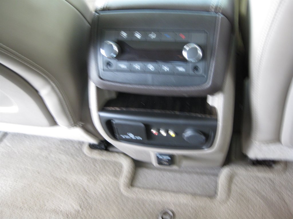 2016 GMC Acadia Denalit With Navigat photo
