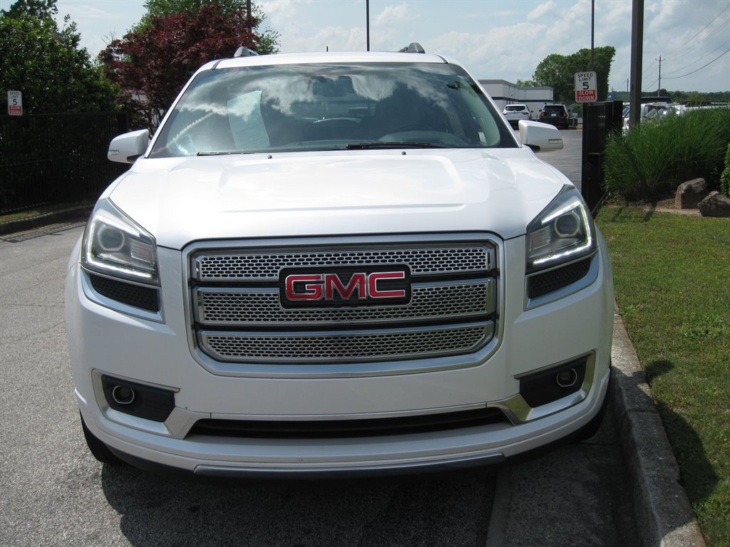 2016 GMC Acadia Denalit With Navigat photo